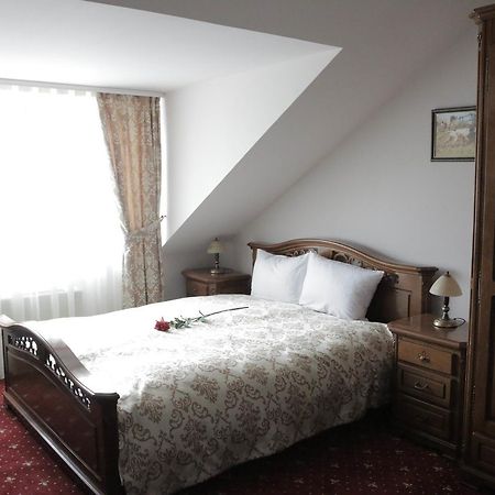 Hotel Slavia Salonta Dış mekan fotoğraf