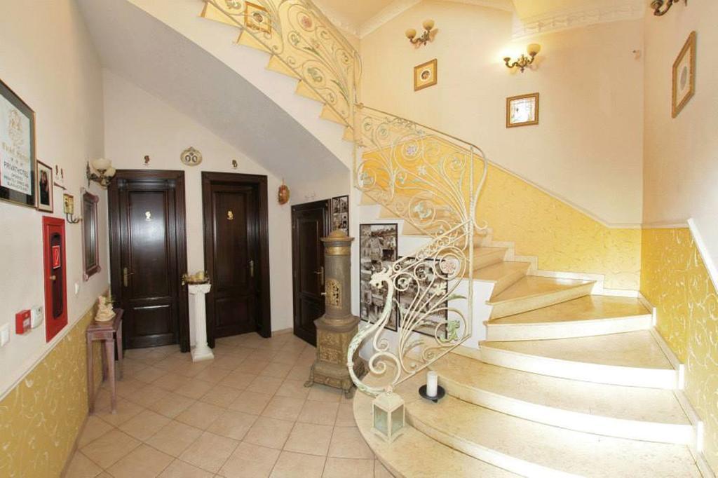 Hotel Slavia Salonta Dış mekan fotoğraf